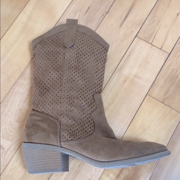 American Eagle Brown/Tan cowboy boots, size 8.5 - Picture 2 of 5